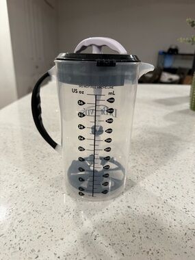 Dr. Brown’s Formula Pitcher